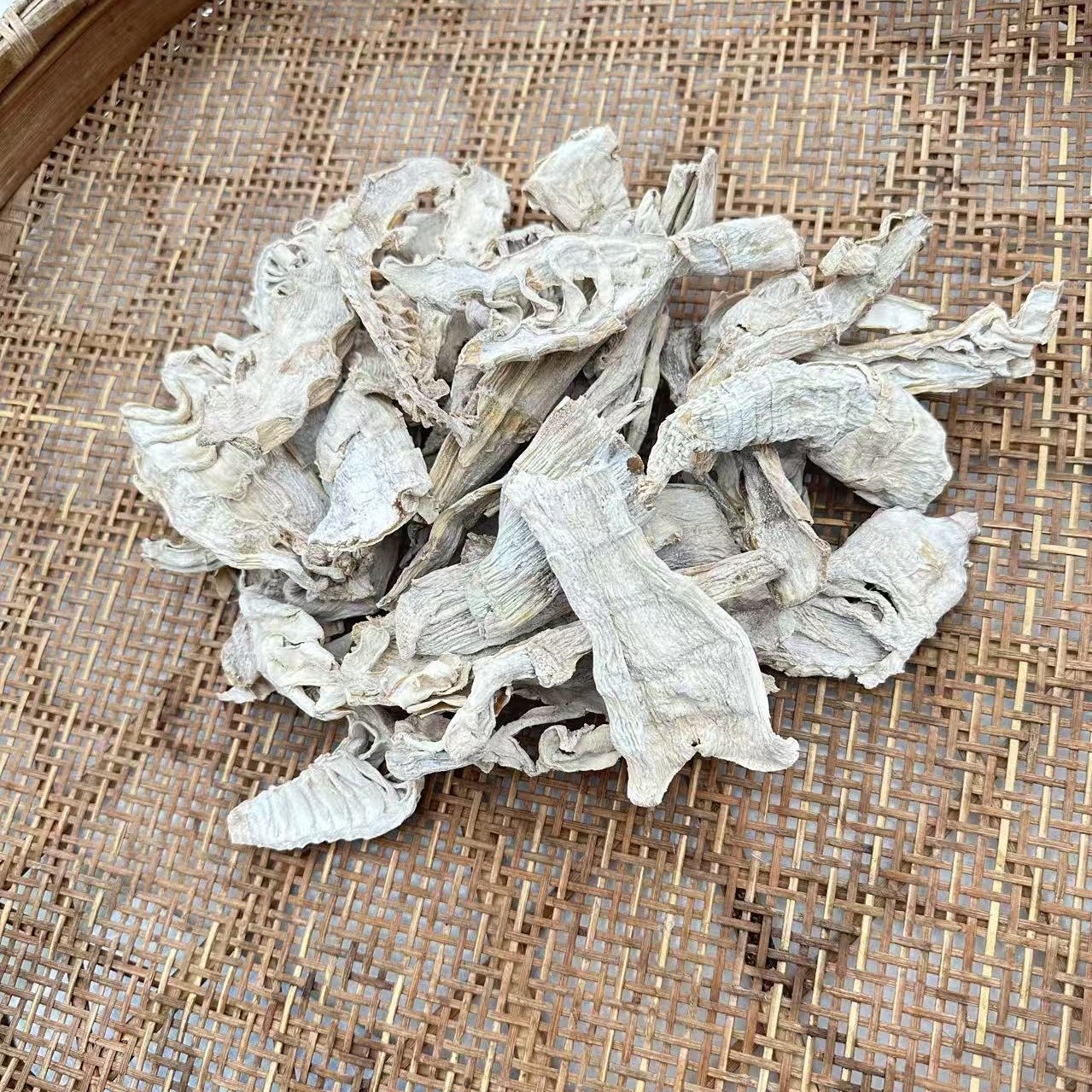 新鲜野生炭烤低盐无硫磺笋干农家干货