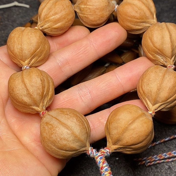 手串橄榄核2.6尺寸43号