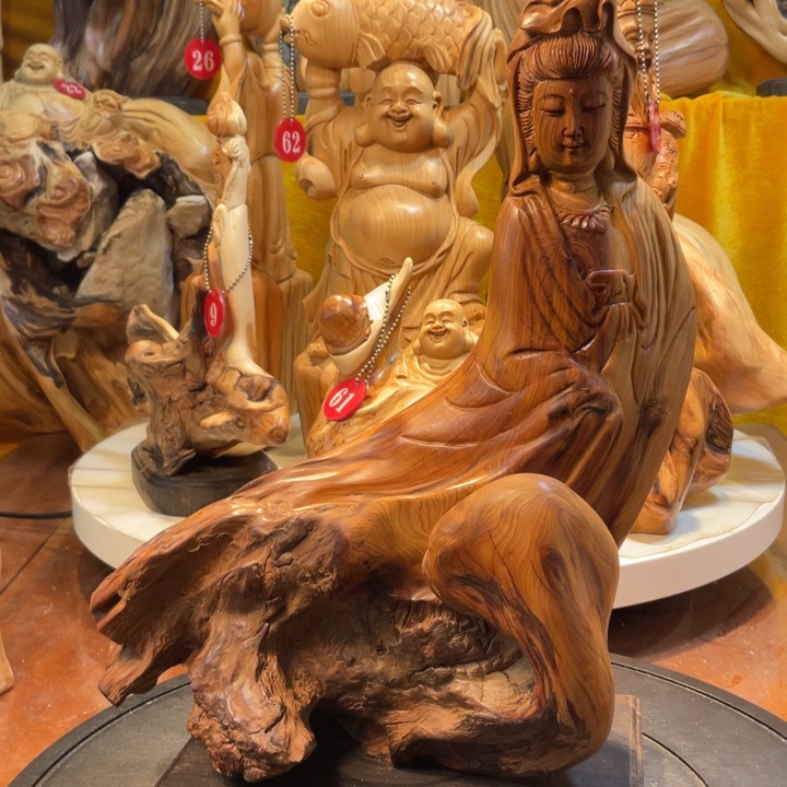 柏木（崖柏）崖柏   观音