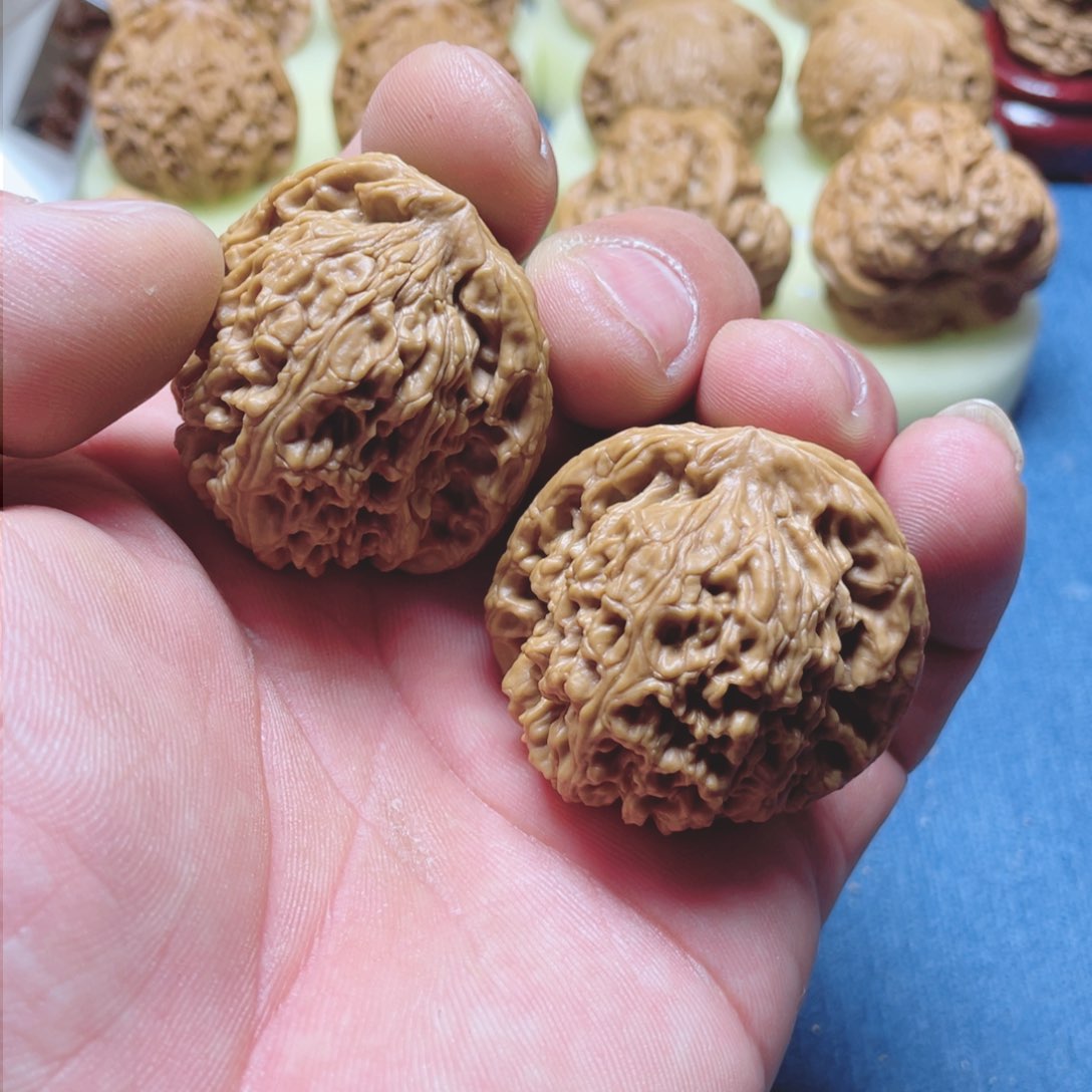 文玩核桃把件南疆石