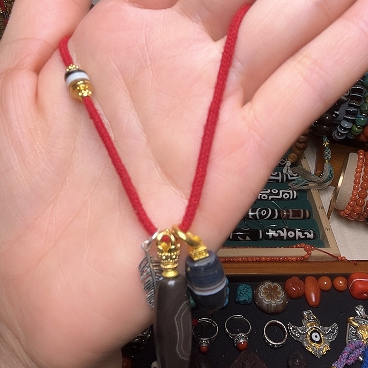 玛瑙/玉髓颈饰未镶嵌