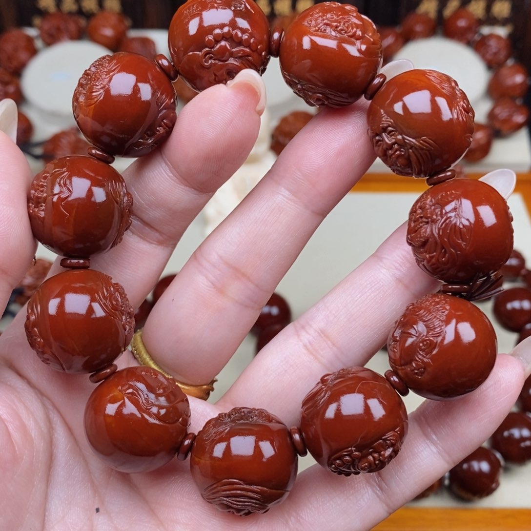 橄榄核吊坠军**哥橄榄核罗汉