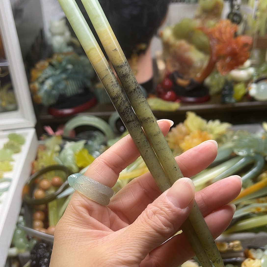 蛇纹石玉发饰合金