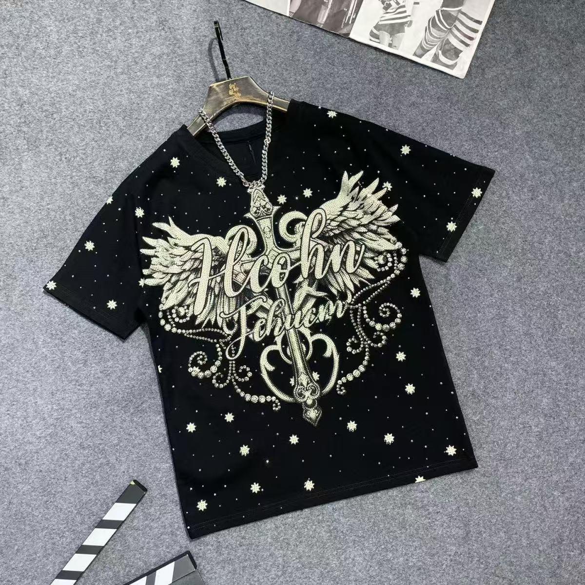 12151新款重工潮牌烫钻时尚休闲百搭轻奢满天星十字架翅膀短袖