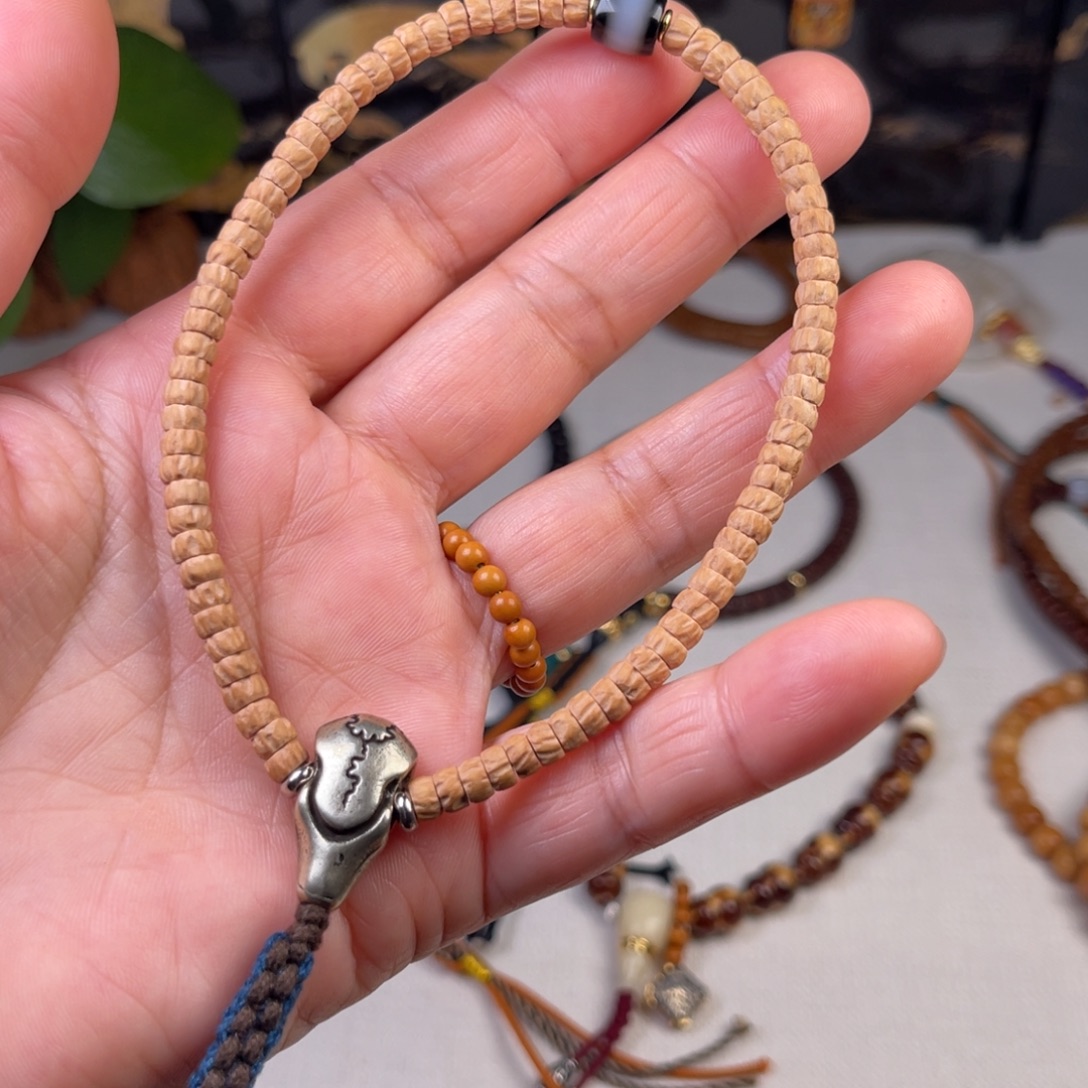 吊坠柏香籽/百香籽2456667889998766