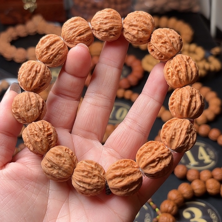 文玩核桃手串野生