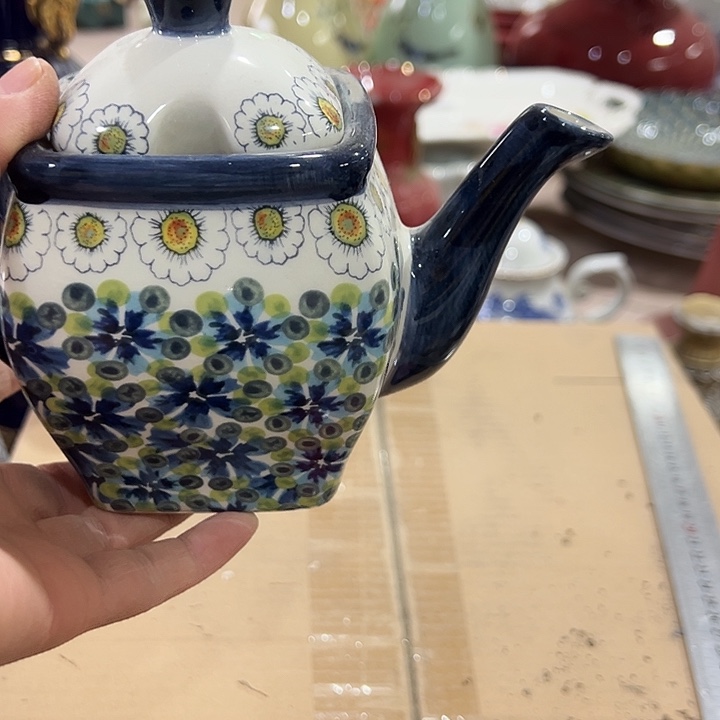 瓷片瑕。。。。。。。。。。。。。。