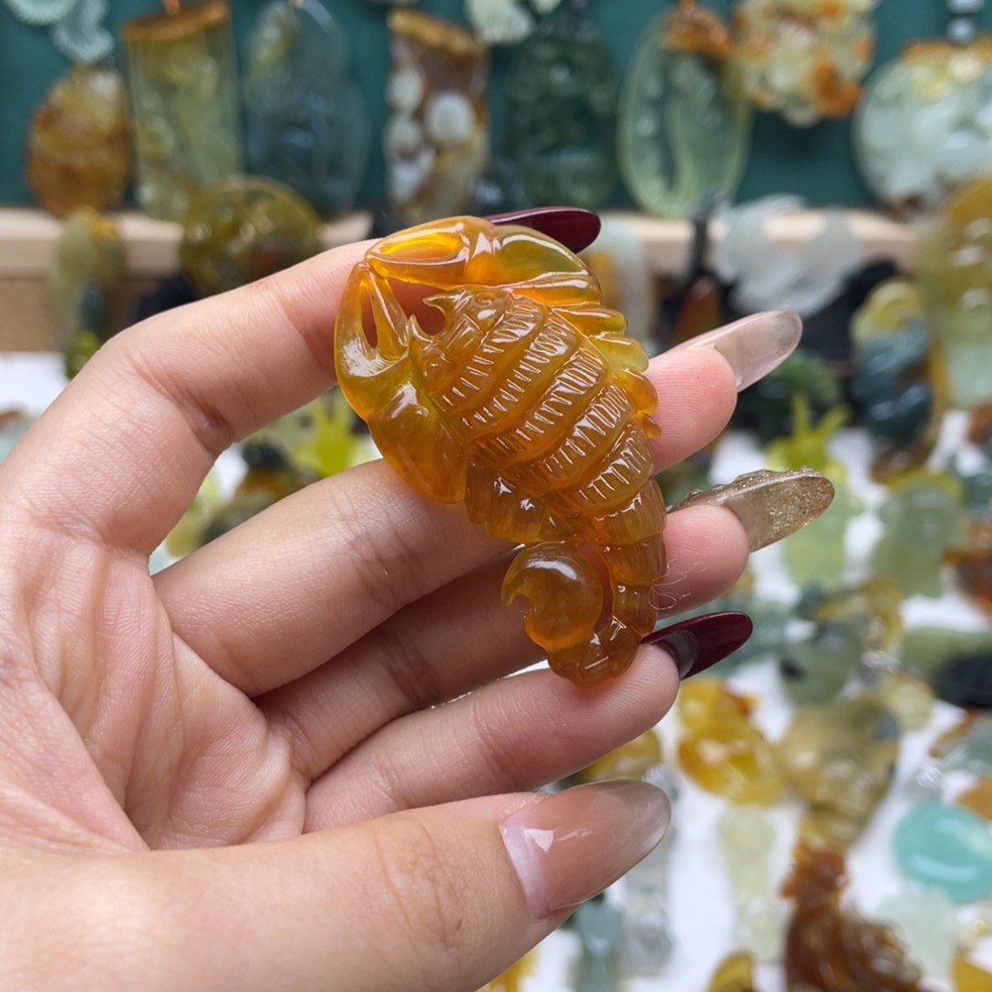 蛇纹石玉吊坠(不含链)未镶嵌