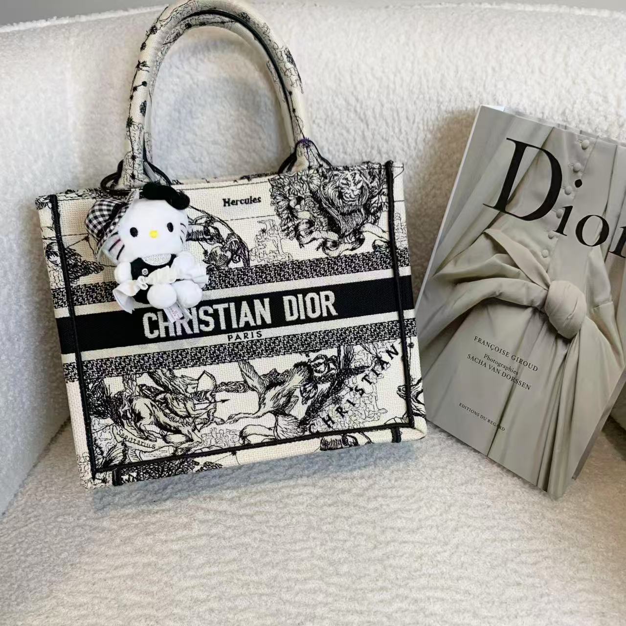 99新 DIOR/迪奥 壹臻/黑白星座刺绣tote小号 59601855