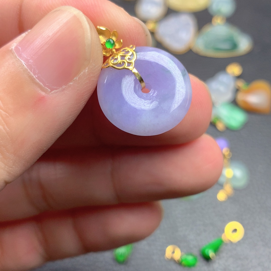 【闪购商品】颈饰18K金镶嵌翡翠翡翠