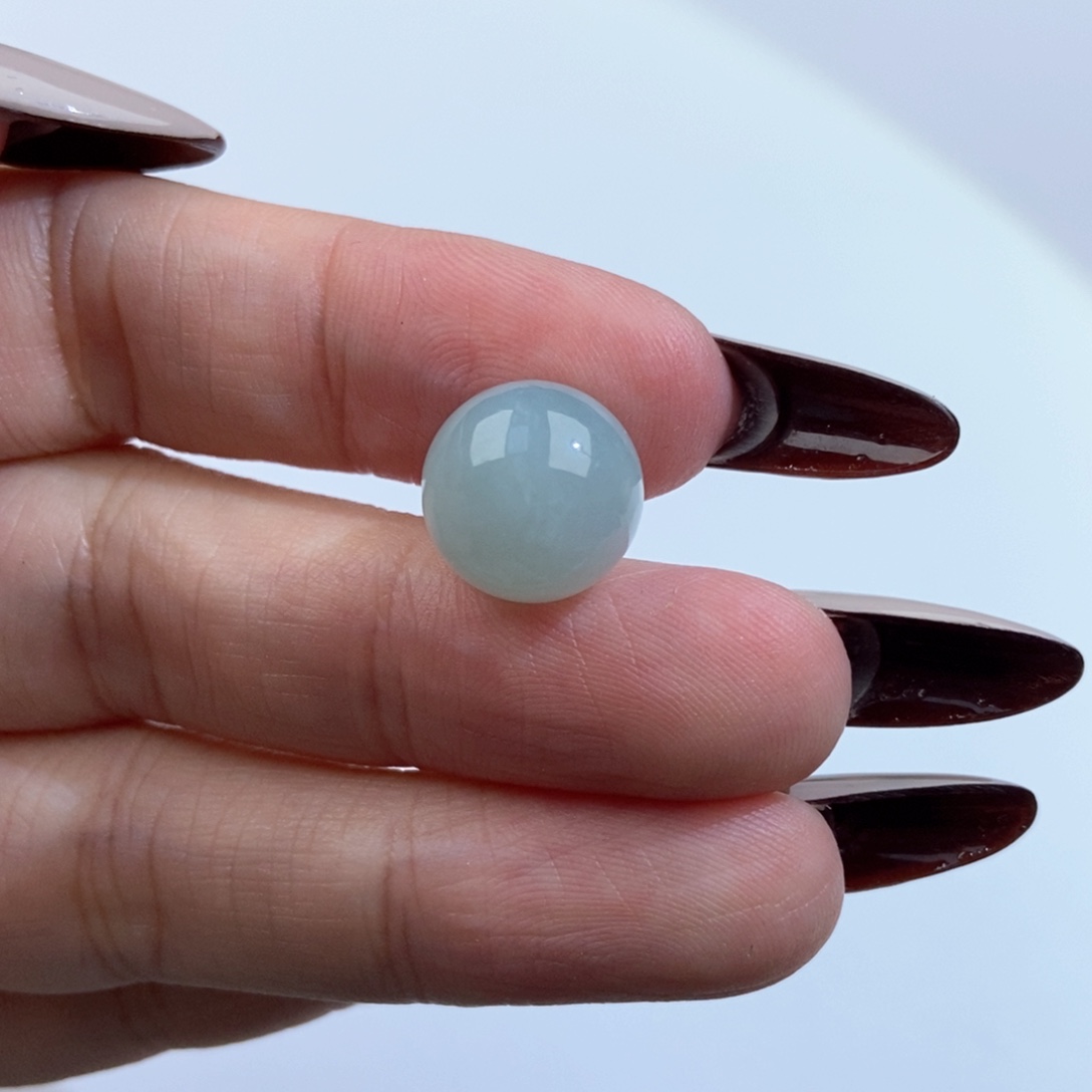 翡***李翡翠未镶嵌颈饰单珠