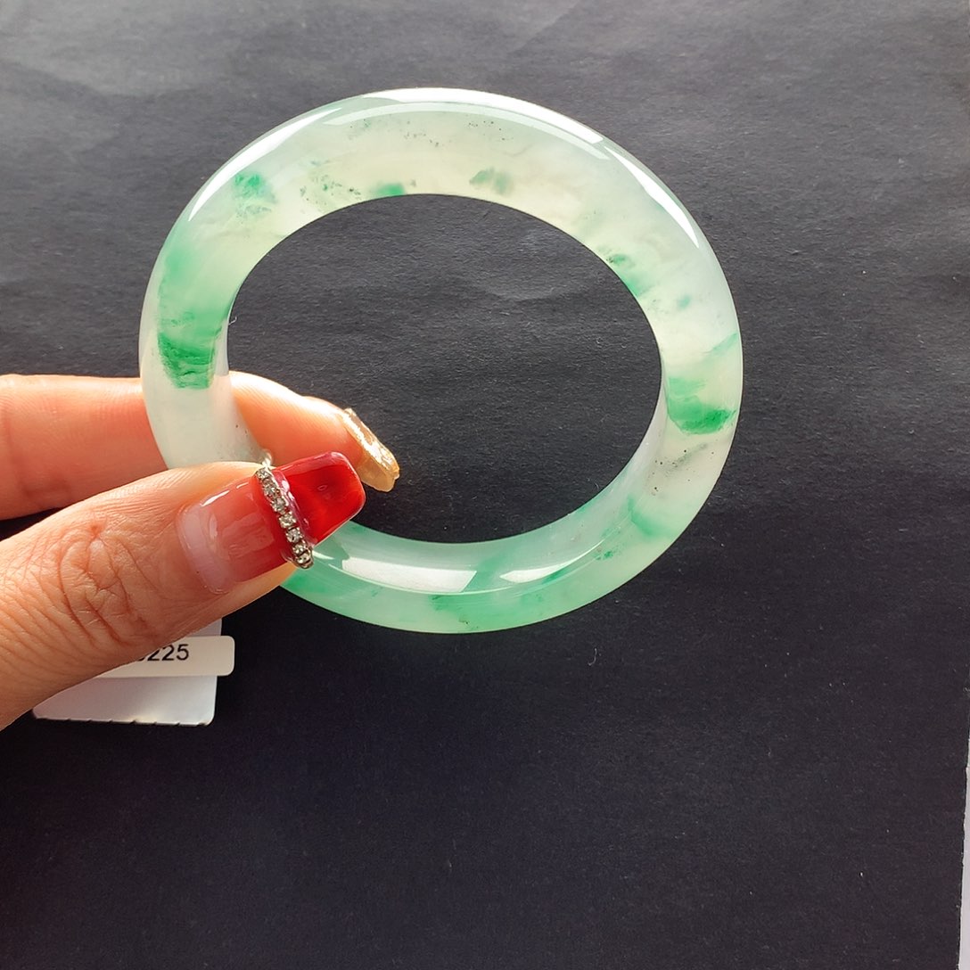 【闪购商品】石英质玉手镯未镶嵌い****で