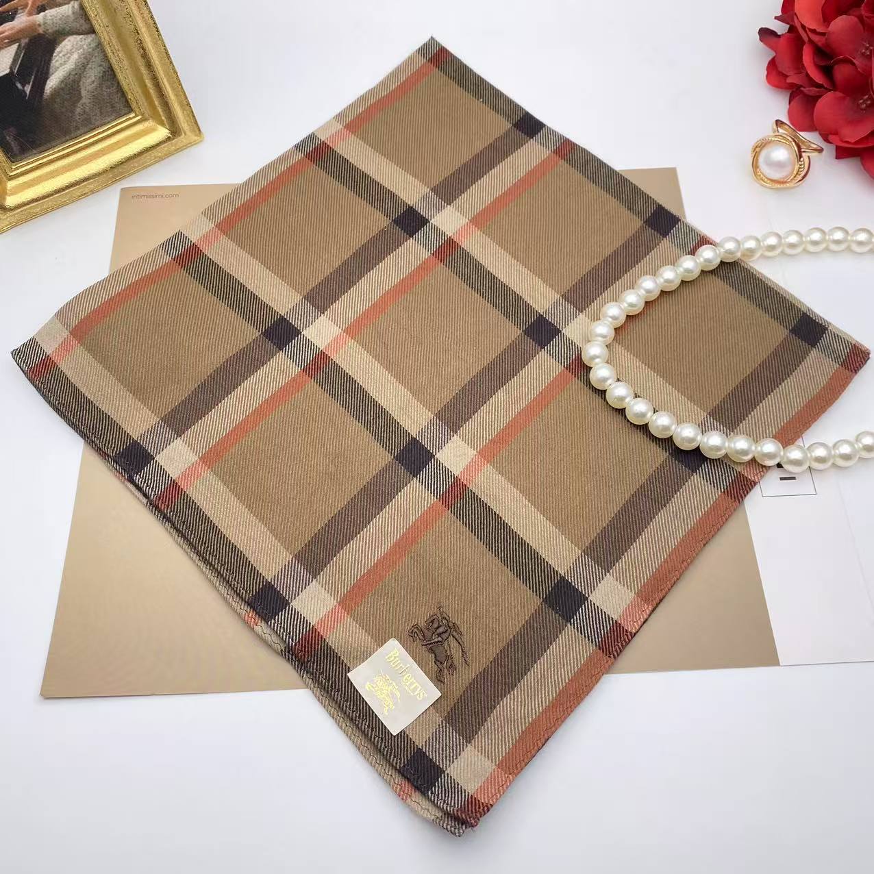 99新 BURBERRY/博柏利 海囤/巴宝莉/丝巾/yy05045