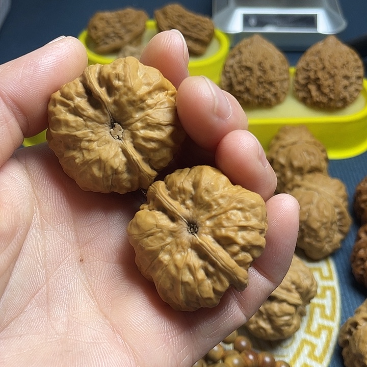 已***置把件文玩核桃蛤蟆头