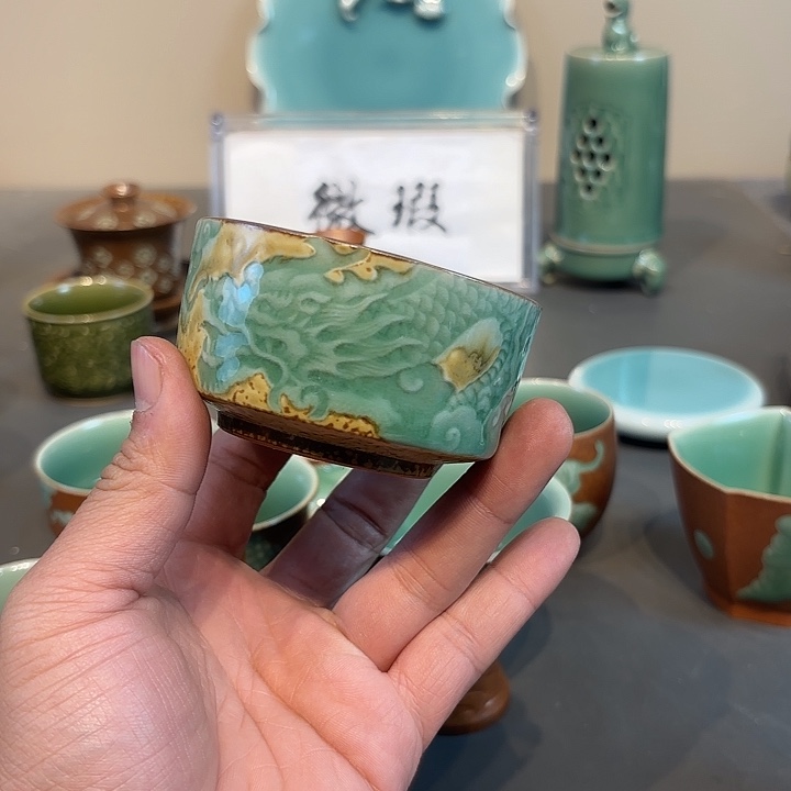 瓷片龙泉青瓷福利青瓷