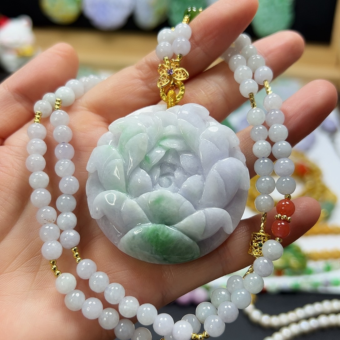 翡翠未镶嵌颈饰吊坠