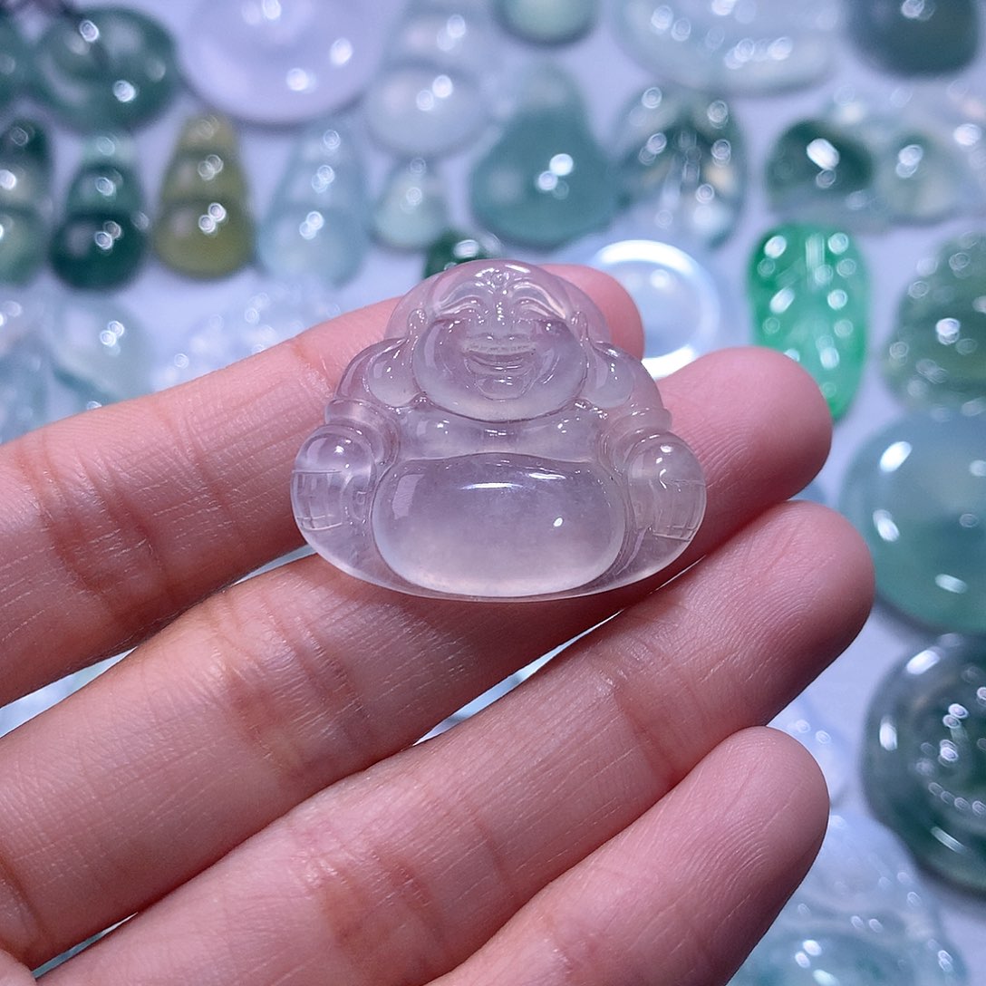 【闪购商品】翡翠颈饰未镶嵌佛