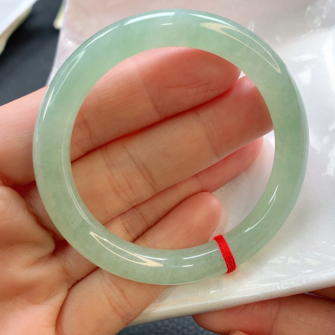 翡翠手镯未镶嵌49圆