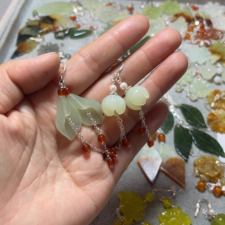 蛇纹石玉耳饰未镶嵌