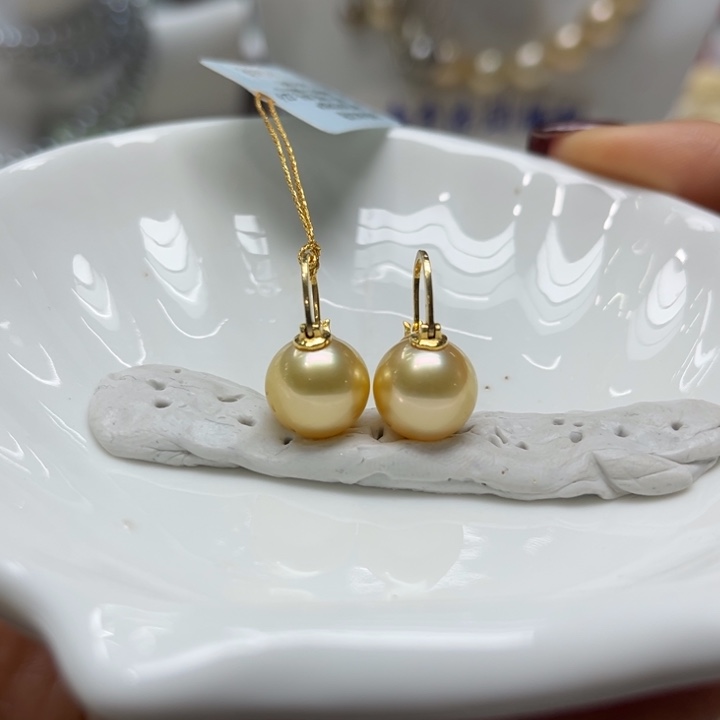 海水珍珠耳饰18K金镶嵌