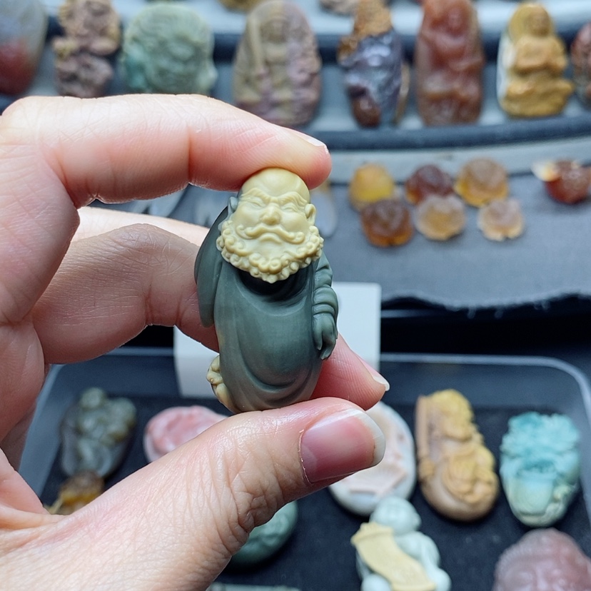 【闪购商品】定制石英质玉吊坠未镶嵌