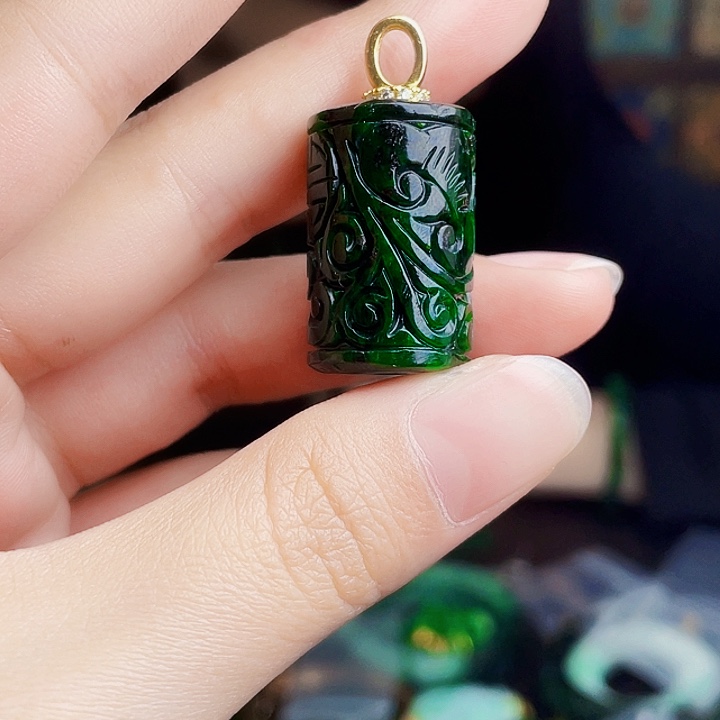 翡翠银S925镶嵌颈饰多样性