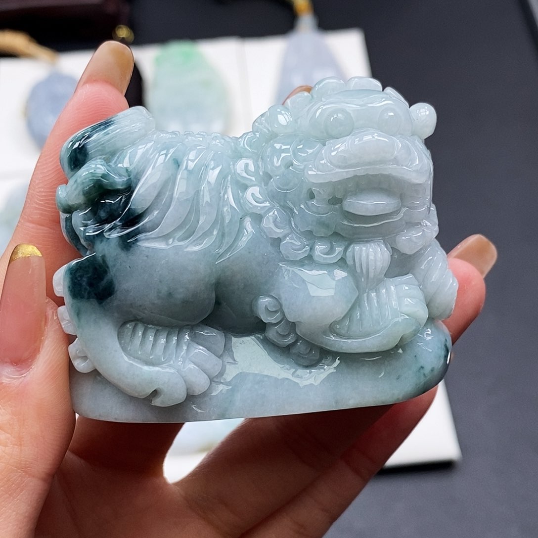 翡翠吊坠(不含链)未镶嵌翡翠摆件配底座