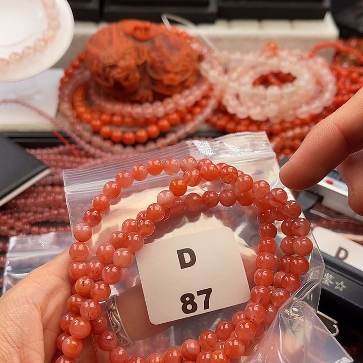 南红玛瑙未镶嵌多样性发货默认微瑕称重7mm