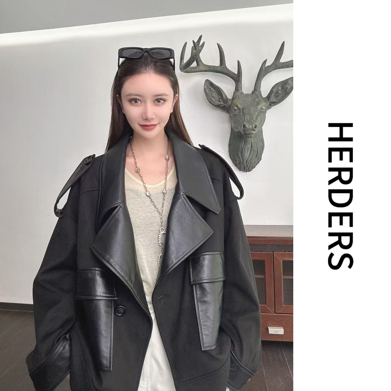 HERDERS  短款西装领纽扣款反绒皮衣外套 50118