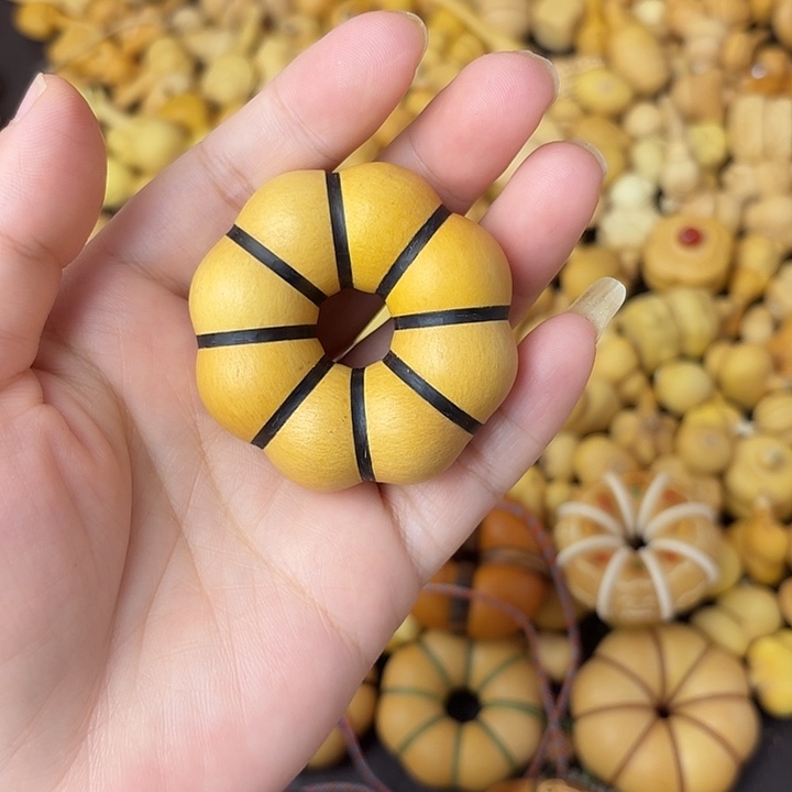 ꫛ***学葫芦花为一块长方形花片形状图案