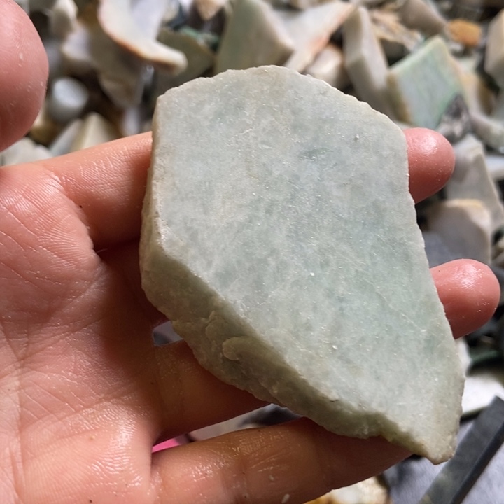 翡翠颈饰未镶嵌天然翡翠