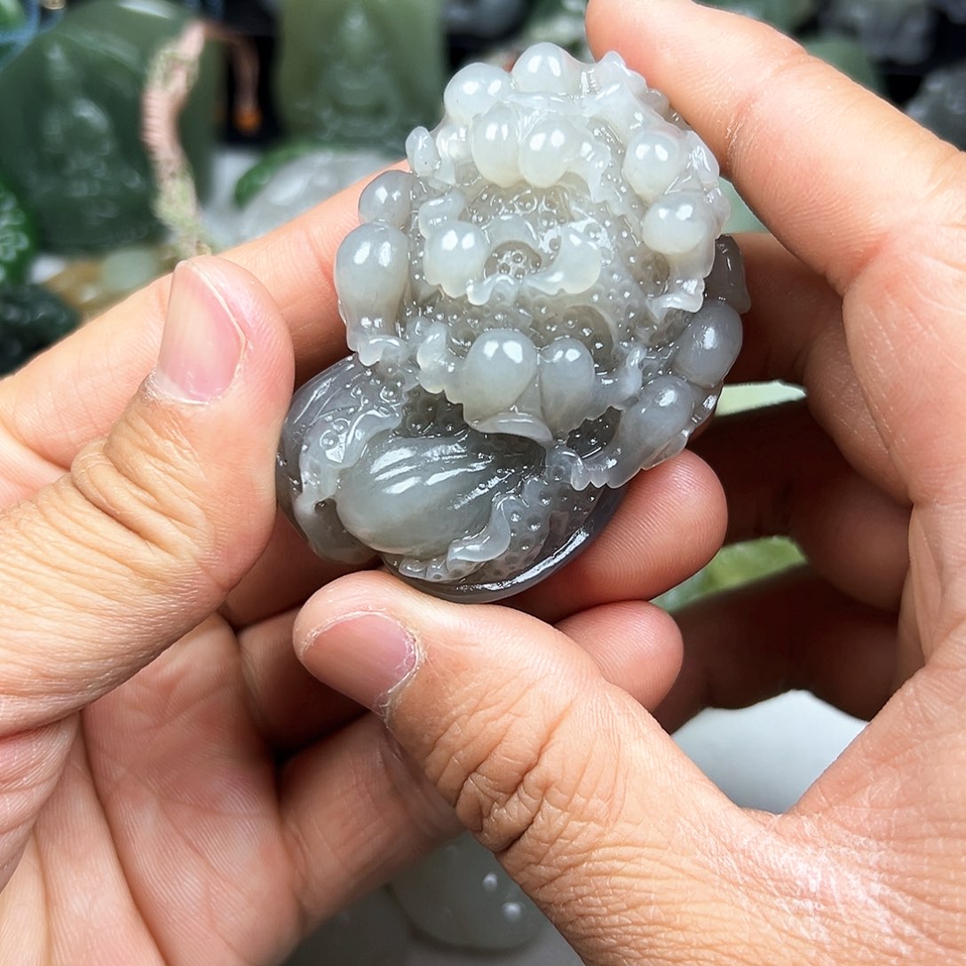和田玉未镶嵌开花白菜手把件