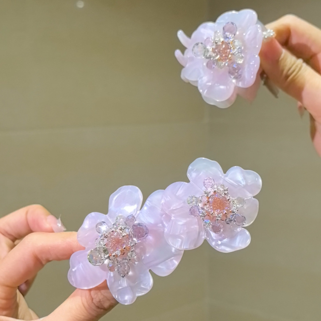 西子家莫奈芭比耶系列琉璃花朵弹簧夹设计气质百搭高级感