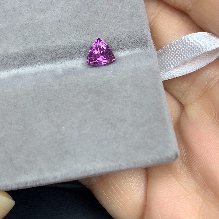 蓝宝石裸石1.26ct紫蓝宝