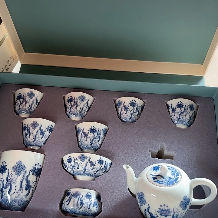 孤品茶具套装等等。           