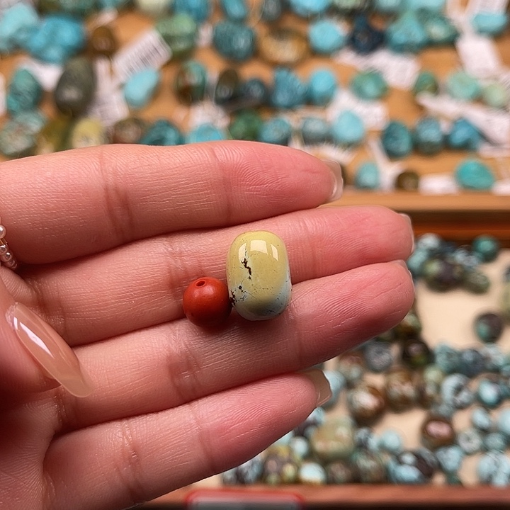 南红玛瑙未镶嵌颈饰