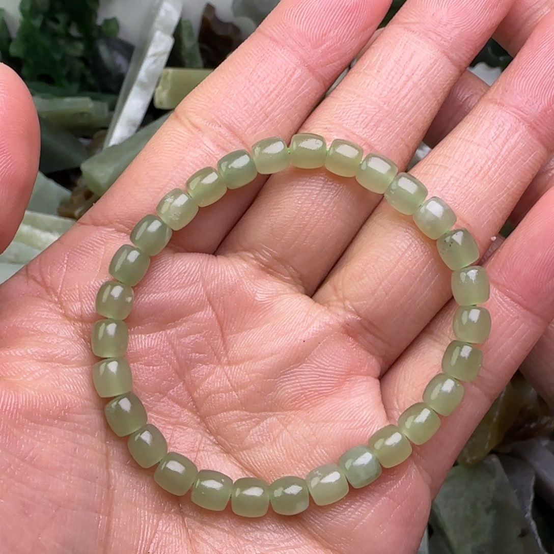 和田玉未镶嵌手串