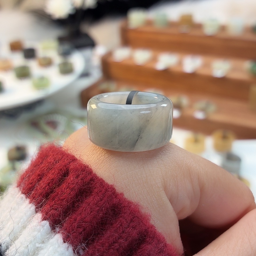 和田玉未镶嵌戒指i29半山圆切16.8mm