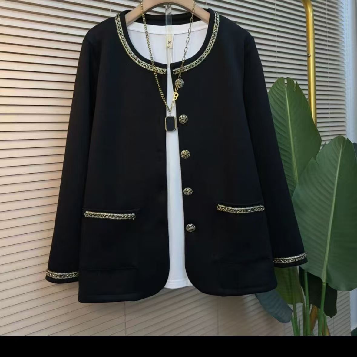 9906早秋新款金边香风外套