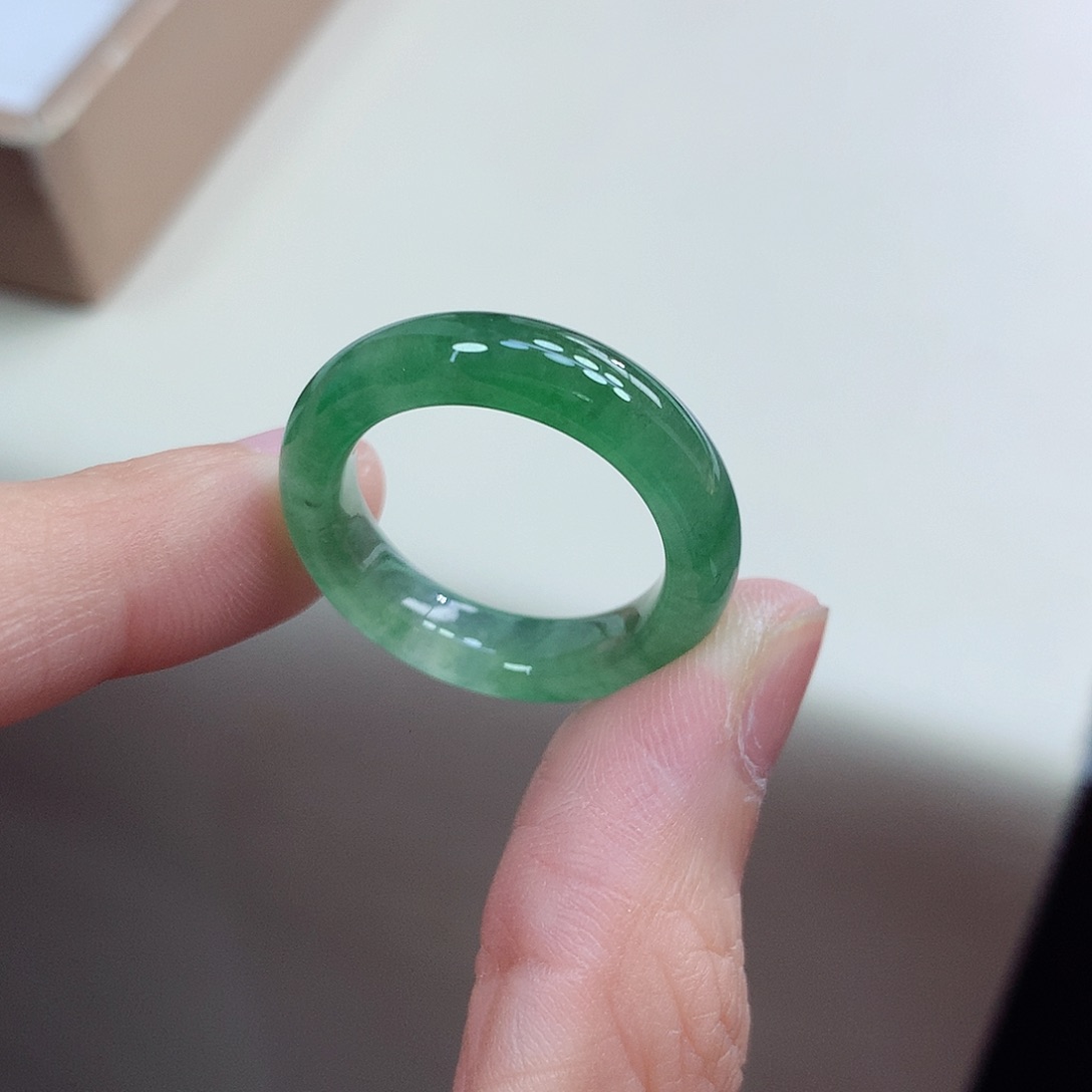翡翠未镶嵌戒指21号