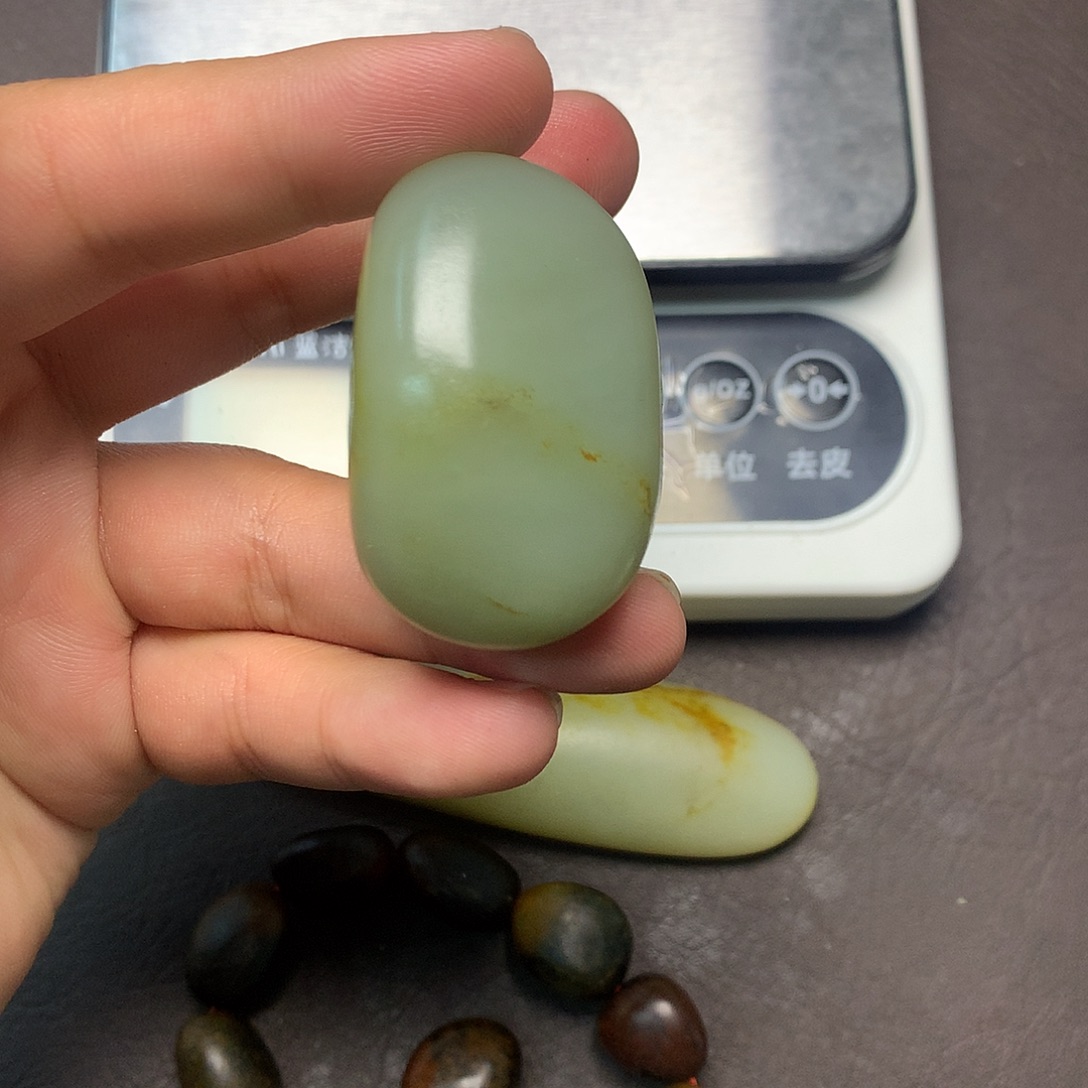 和田玉（糖玉）未镶嵌挂件