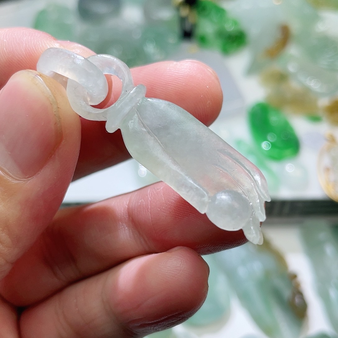 定制翡翠未镶嵌天然翡翠A货