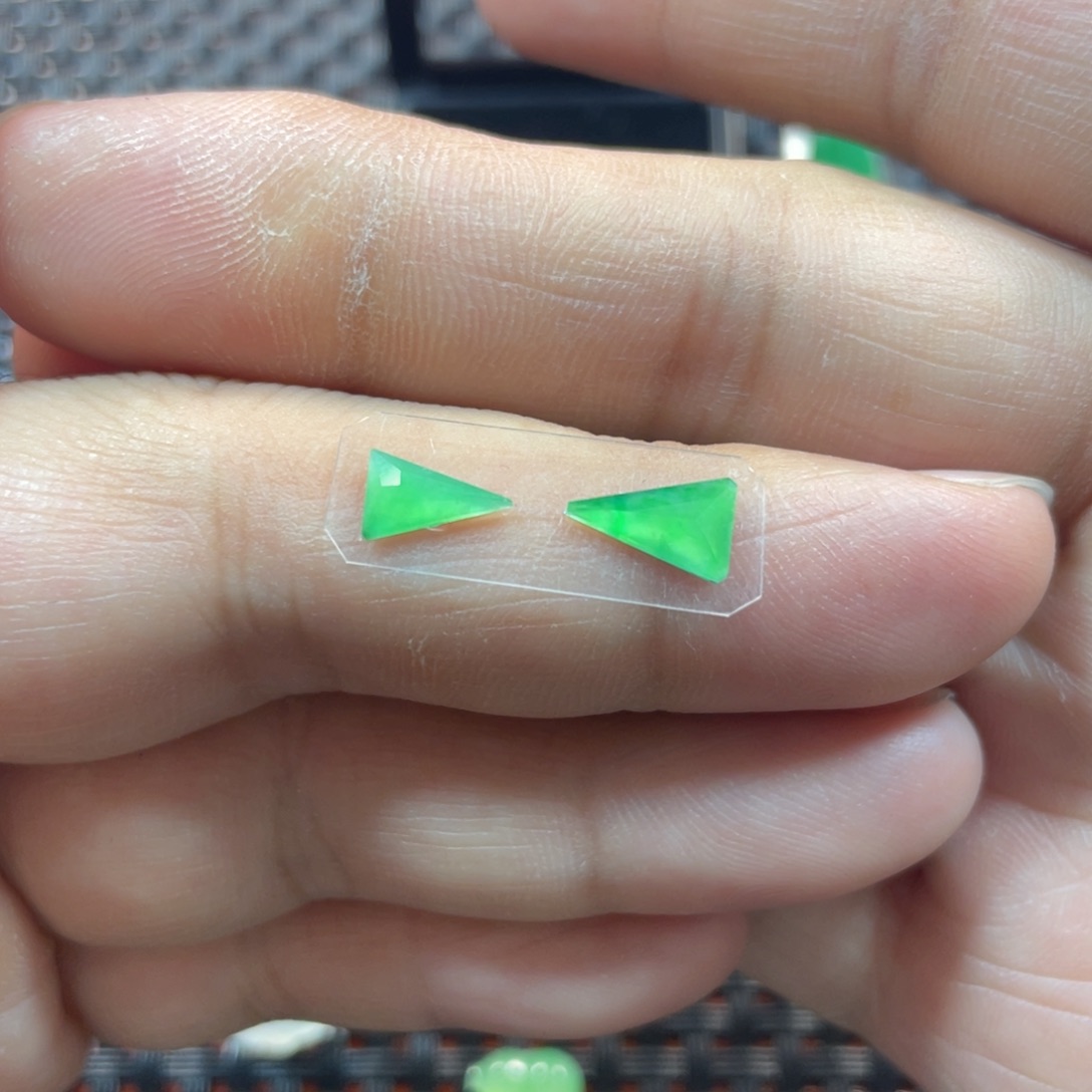 翡翠挂件未镶嵌翡翠珠宝翡翠珠宝