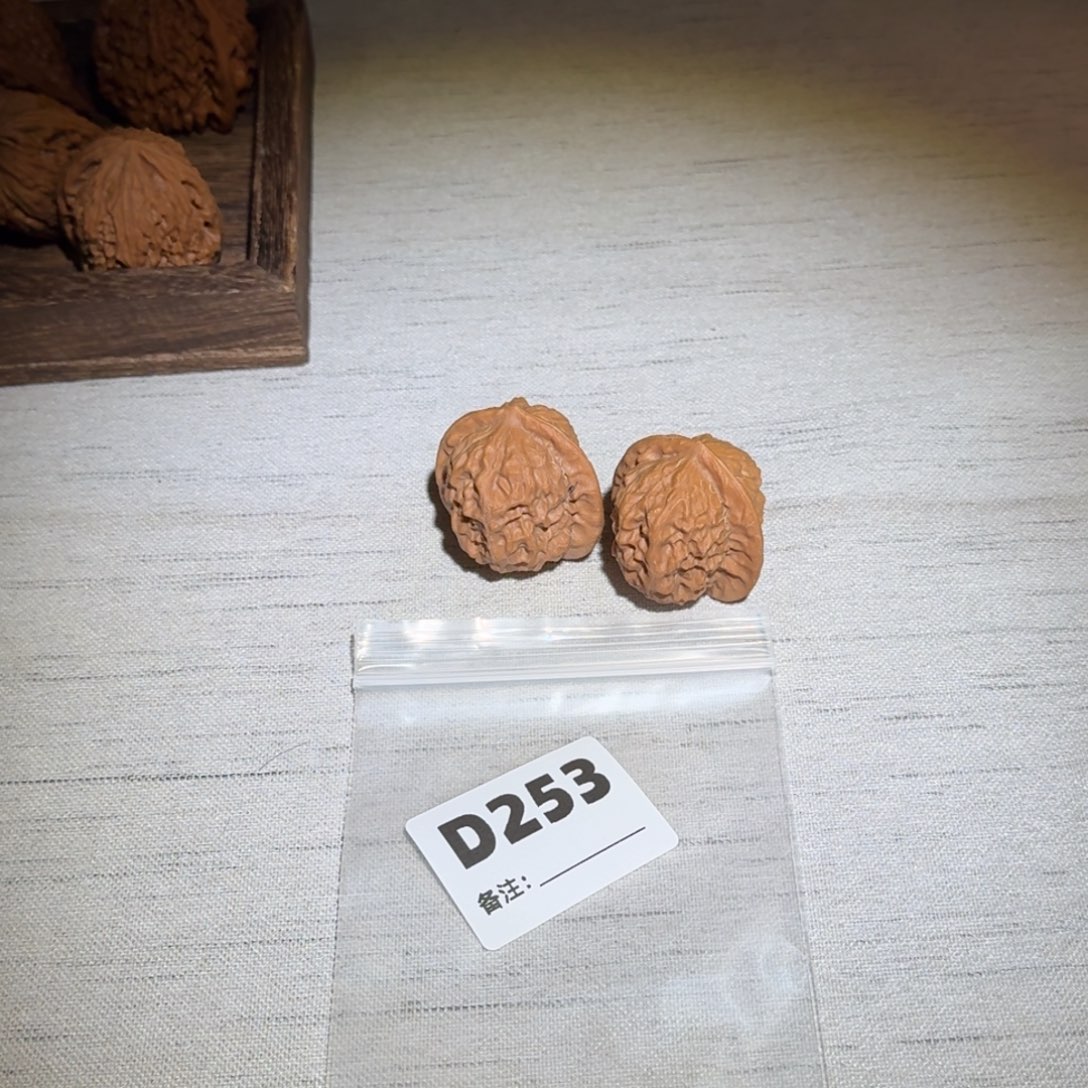 文玩核桃吊坠瓷娃娃253