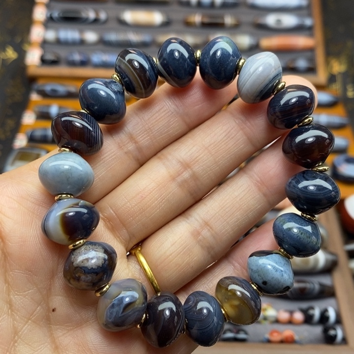 玛瑙/玉髓颈饰未镶嵌