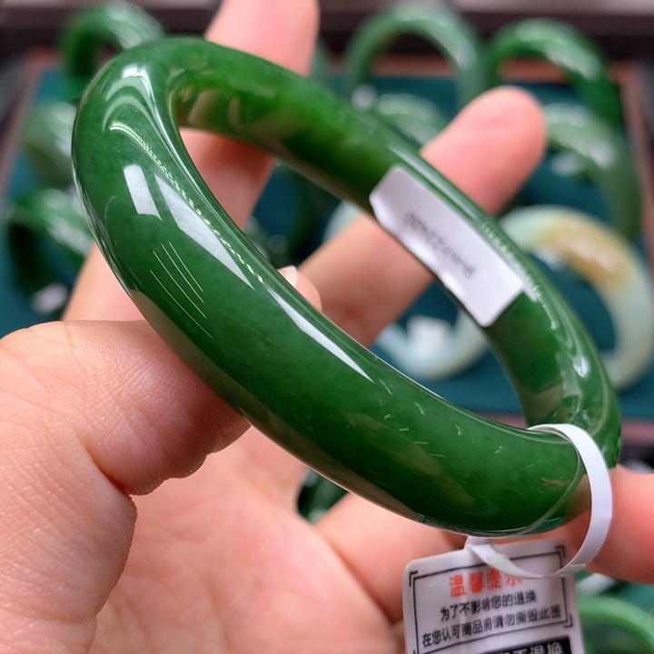 未镶嵌手镯和田玉（碧玉）55