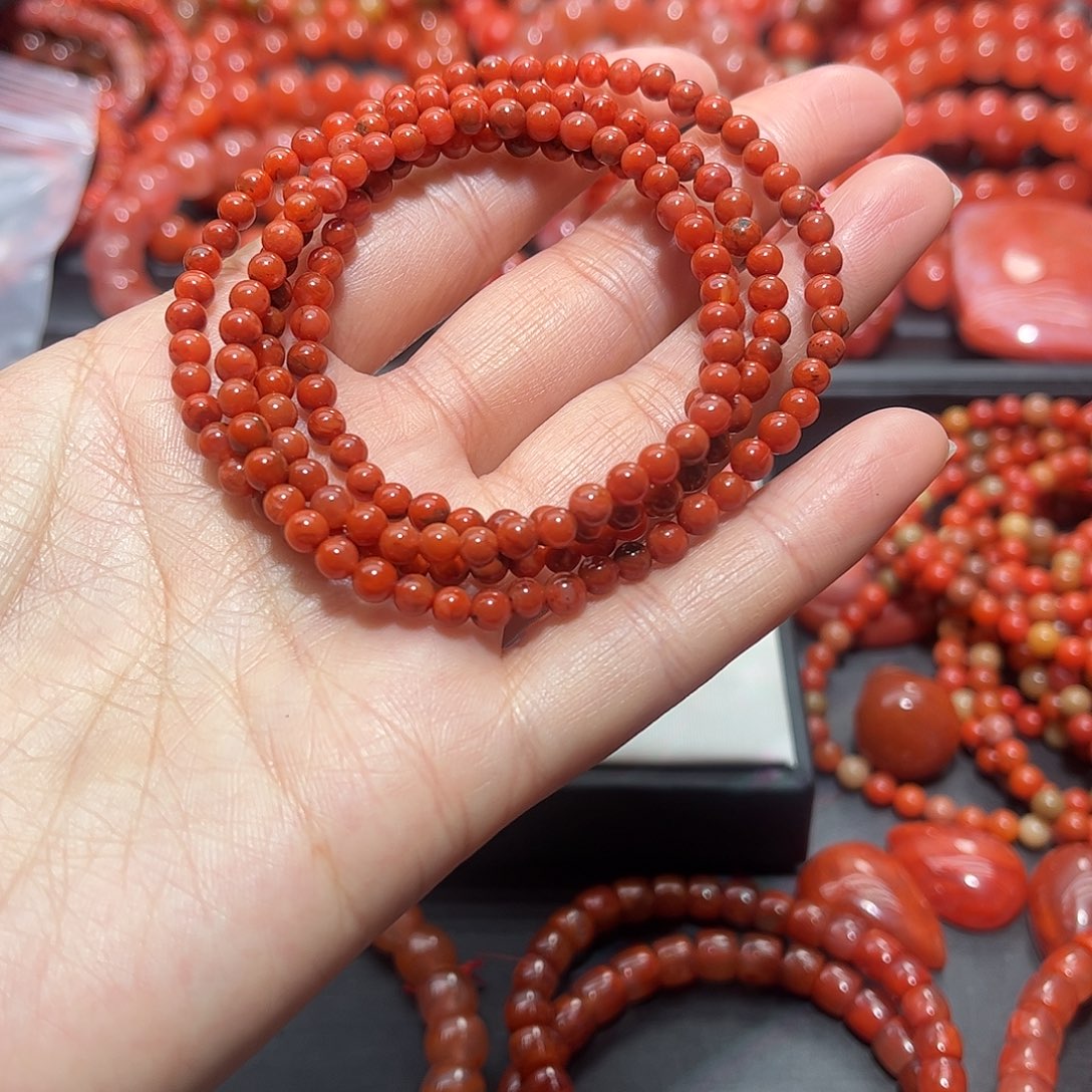 南红玛瑙手链未镶嵌