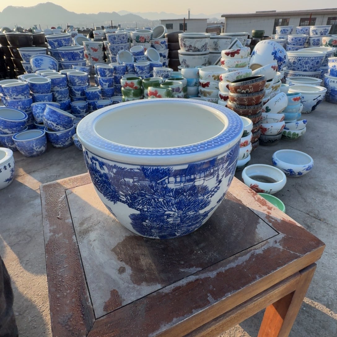 瓷片直径22，高15。。。