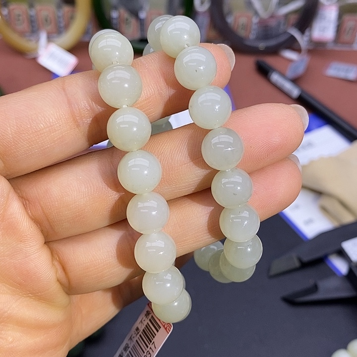 未镶嵌手链和田玉拍一发一卡10