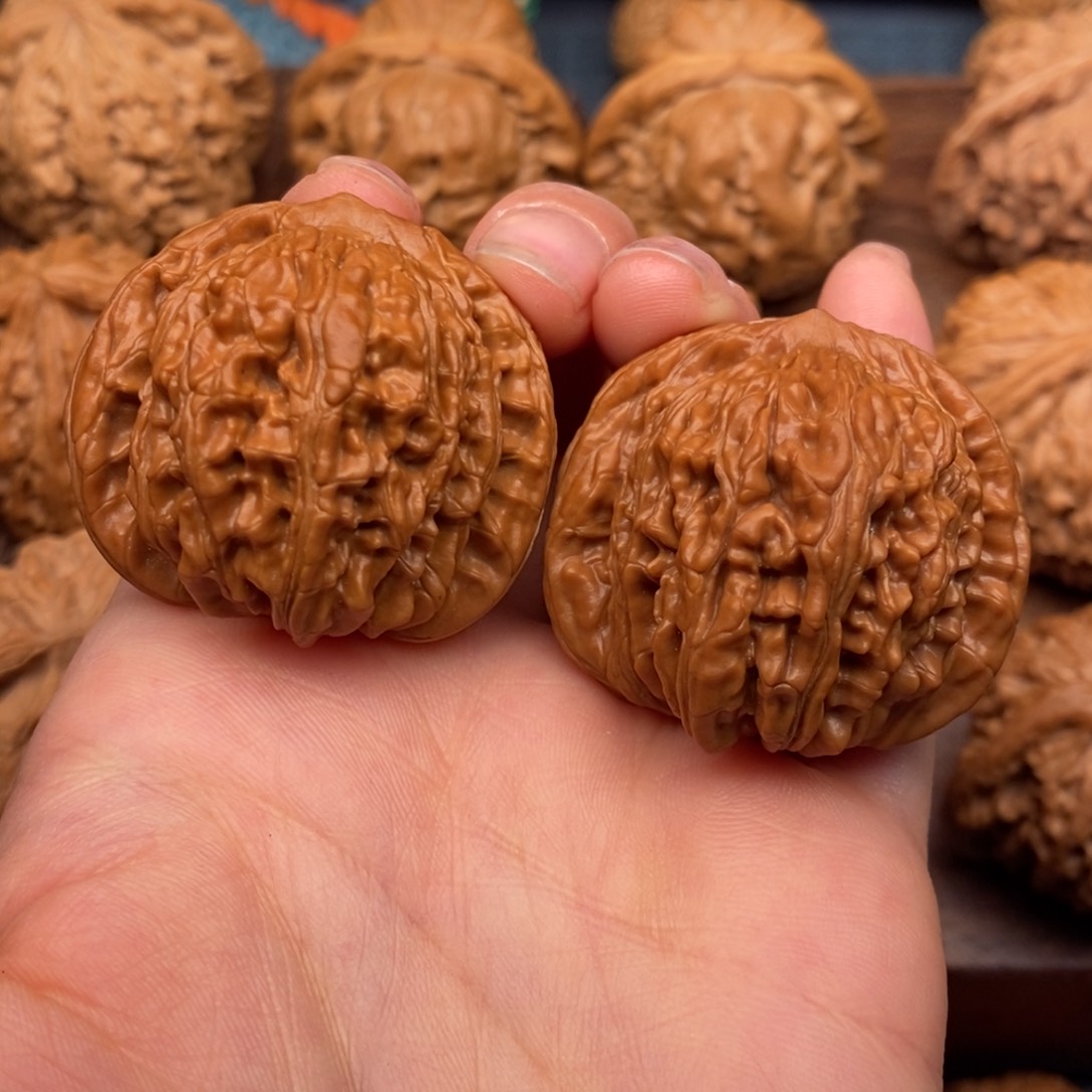 文玩核桃把件38全品，平谷楼